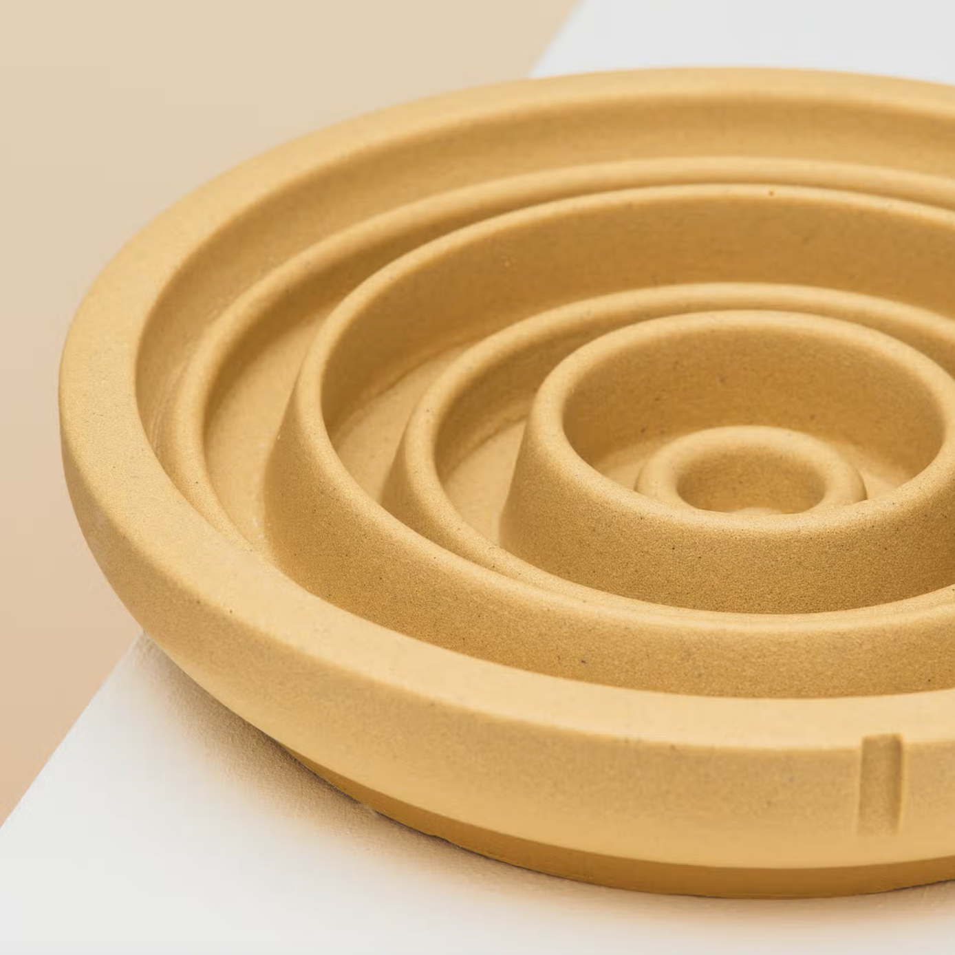 Slow Feeder Beige, 3 sizes