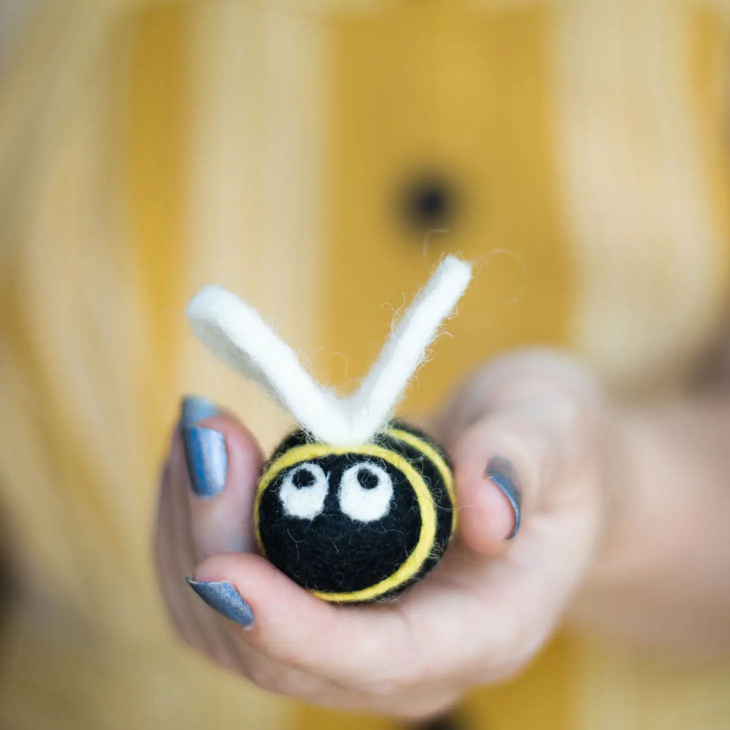 Bumble Bee Wool Cat Toy