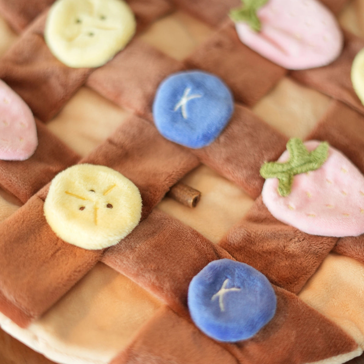 Fruity Delight Crepe Snuffle Mat
