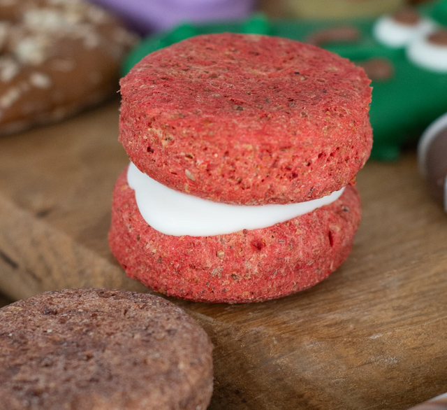 Macaroon Dog Cookie